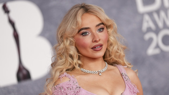 Sabrina Carpenter: Stichelt gegen Ex bei ihrem Konzert
