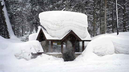 Schnee und Überschwemmungen im sonnenverwöhnten Kalifornien
