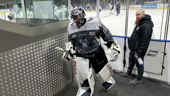 DEL2: Maxwell-Ausraster nach Sieg von Kassel gegen Rosenheim