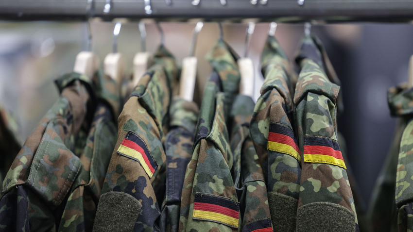 Wehrdienststreit: Koalition beharrt auf ihrem Zeitplan