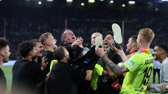 Wehen Wiesbaden schafft Aufstieg in zweite Fußball-Bundesliga