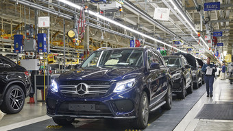 Wegen Brandgefahr: Mercedes ruft fast 350.000 Autos zurück