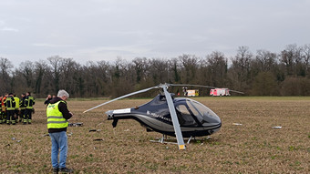 Hubschrauber bei Gernsheim abgestürzt - beide Insassen unverletzt