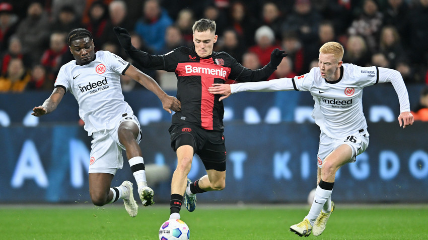 0:3 Pleite beim Tabellenführer: Eintracht verliert klar in Leverkusen