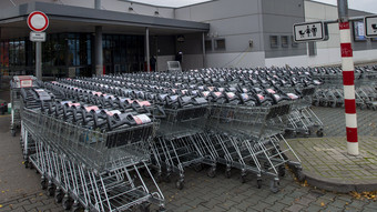Einkaufswagen im nordhessischen Homberg geklaut