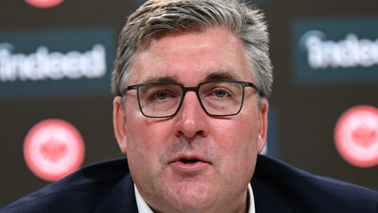 Eintracht Frankfurt: Vorstand gegen Aufsichtsrat - Hellmann bleibt?