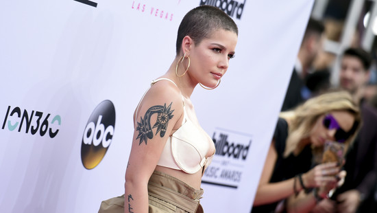 halsey: jetzt kündigt sie einen film an!