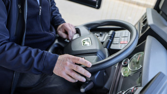 Tarifkonflikt um private Busfahrer geht in die Schlichtung