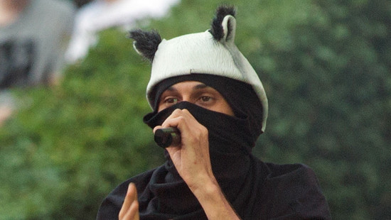 cro: neuer track und neue maske