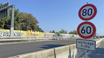 Tempo 60 oder Tempo 80? Tausende Autos bei A49 bei Kassel geblitzt