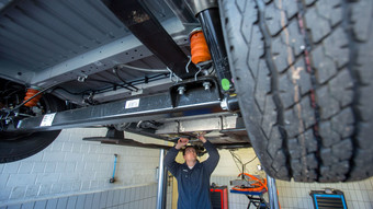 Warnstreiks rund um Ostern Einschränkungen in Kfz-Werkstätten