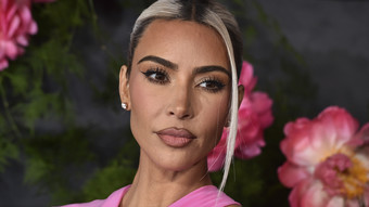 kim kardashian: auch mit footballspieler zusammen?