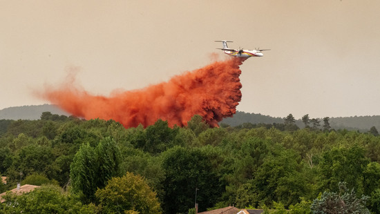Waldbrände in Frankreich wüten weiter