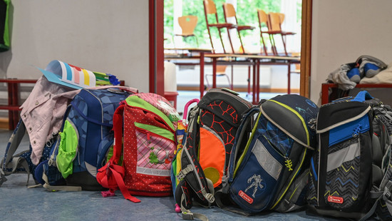 Poseck: Schüler in Hessen besser auf Krisen vorbereiten
