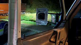 Gau-Bickelheim: Polizeikontrolle stoppt Schrott-Transporter