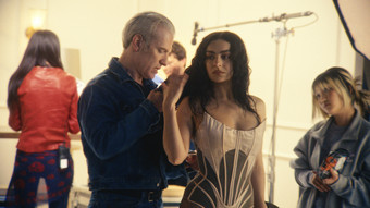 Charlie XCX löscht Instagram Posts