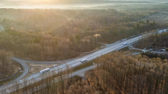 Prozessbeginn: Steine auf A49 bei Stadtallendorf geworfen