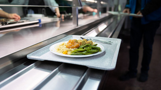 Teller-Klau in der Uni-Mensa:  Geschirr-zurück-Tag in Mainz