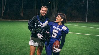 sarah & patrick beim football-training – wake up club