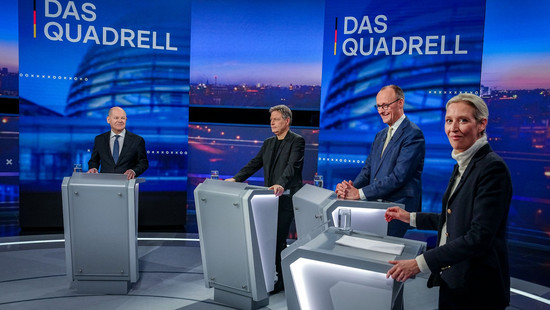 Viererrunde: Merz sieht SPD oder Grüne als mögliche Partner