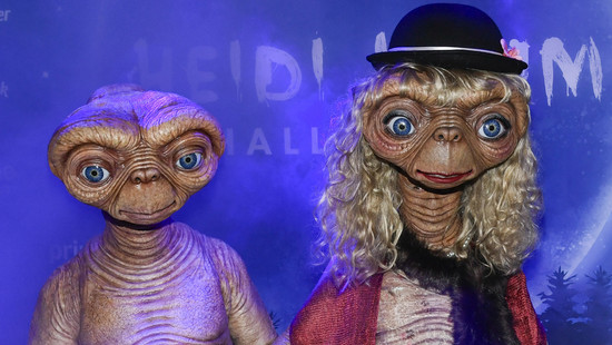 Heidi Halloween: Tom & Heidi gehen als E.T. Duo