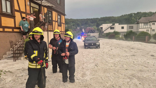 Braunfels versinkt im Unwetter-Chaos: 30 Zentimeter Hagel