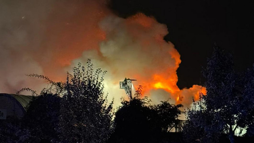 Brand in Bad Nauheim sorgt für Gestank bis nach Frankfurt