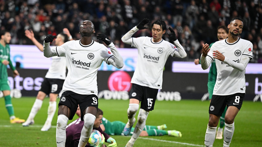 Djibril Sow verlässt Eintracht: Gerüchte über Wechsel von Kolo Muani
