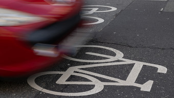 Radfahrer bei Pforzheim getötet: GedenkenSonntag in Hessen