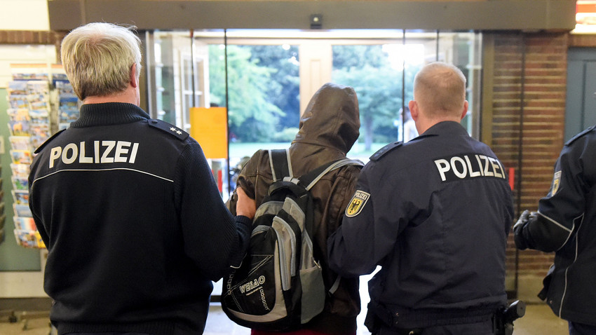 Abschiebeflug nach Afghanistan: 3 Männer aus Hessen dabei