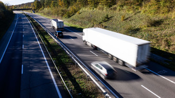 Massiver Kokainfund in Lkw durch französische Polizei