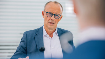 CDU-Chef Merz gegen AfD-Verbot: Kooperation auf kommunaler Ebene