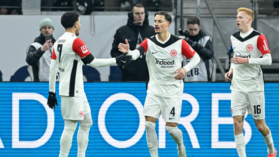 Fußball-Bundesliga: Eintracht Frankfurt schlägt Freiburg 4:1