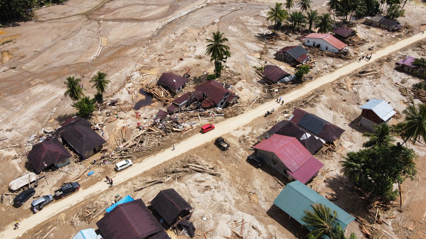 Fluten in Indonesien: Zahl der Toten steigt auf mehr als 600