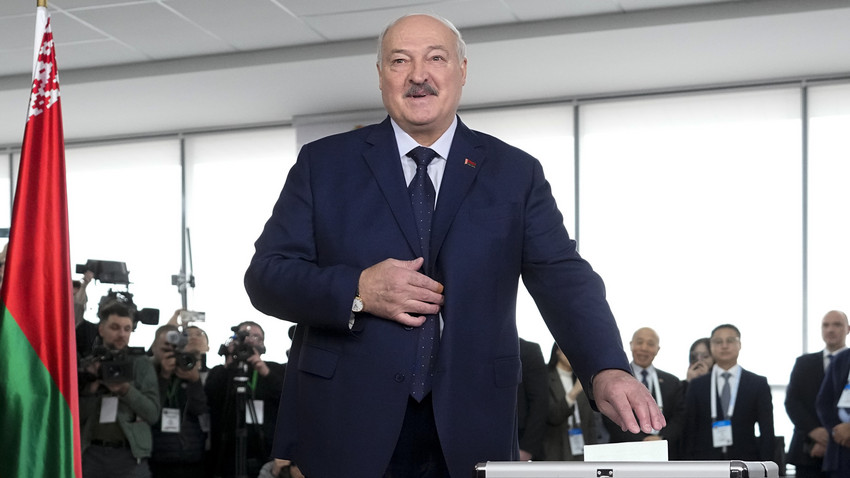 Umstrittene Wahl: Lukaschenko bleibt Belarussischer Präsident