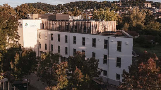 Erste inklusive Jugendherberge eröffnet in Marburg