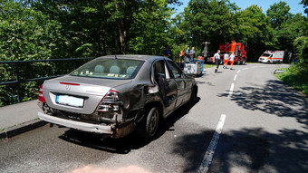 Tödlicher Unfall: 23-Jähriger stürzt mit Auto in Diemelsee