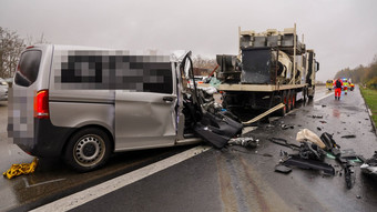 Tödlicher Unfall bei Knüllwald - Autofahrer stirbt auf A7