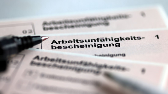 Krankschreibung per Telefon: Regierung will Möglichkeiten schaffen