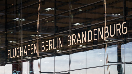 Drohnen-Sichtung: Hauptstadtflughafen in Berlin am Abend gesperrt