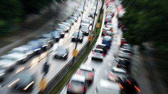 2 Millionen Hessen pendeln täglich - Frankfurt ist Spitzenreiter