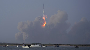 Erster Testflug: Starship-Riesenrakete explodiert kurz nach Start