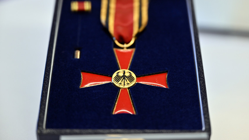 Bundesverdienstkreuz für Frauen, die sich engagieren