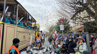 Fastnachts-Zug Klaa Paris in Frankfurt-Heddernheim