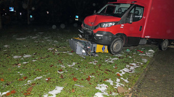 Edermünde-Holzhausen: Freistehender Geldautomat überfahren