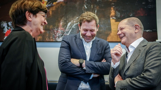Klingbeil und Esken kandidieren erneut für SPD-Vorsitz