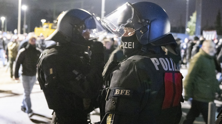 Viele Eintracht-Krawallmacher gefunden: Erfolgreiche Foto-Fahndung