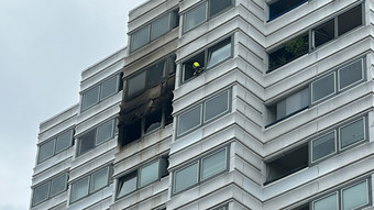 Brand in Berliner Hochhaus: Polizei ermittelt gegen die Verstorbenen