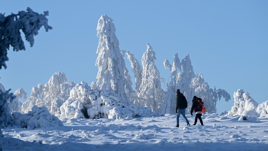Wintersportler freuen sich: Wintereinbruch in Hessen