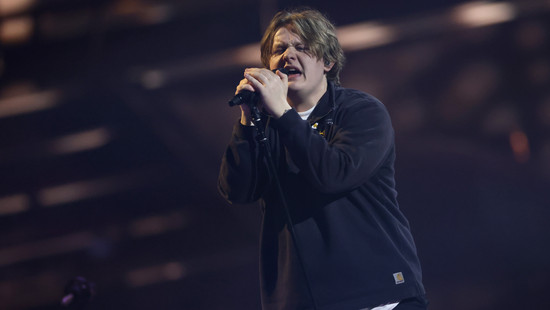 lewis capaldi sagt alle termine ab